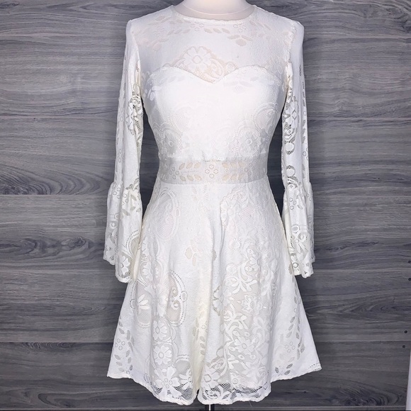 Topshop Dresses & Skirts - TOPSHOP Ivory Lace Cocktail Dress Size 6